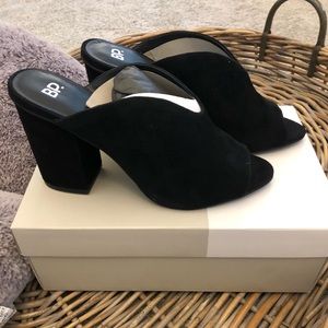 SOLD Brand new BP LEA Wedges, Sz 9.5, Black Suede